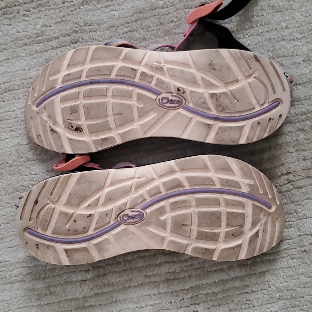 Chaco Sandals RARE Ice Cream pattern🍦💕🍦 - Picture 3 of 7